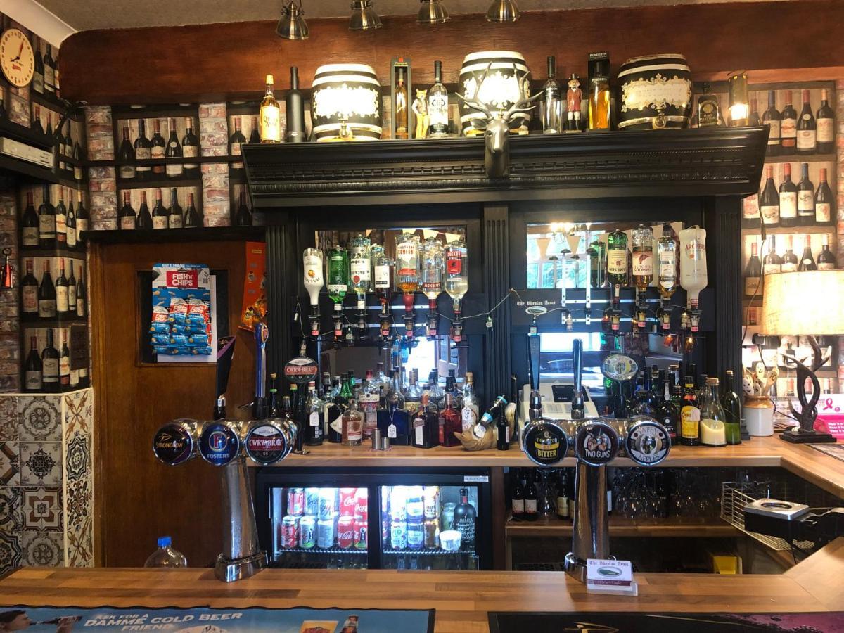 Bed and Breakfast Rheolau Arms à Swansea Extérieur photo