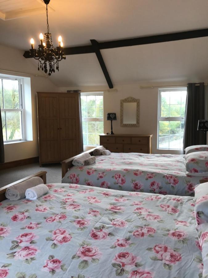 Bed and Breakfast Rheolau Arms à Swansea Extérieur photo